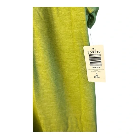 Torrid Resting Grinch Faces Lime Green Classic Fit T-Shirt - Picture 6 of 9